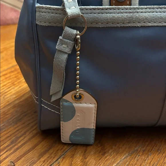 Coach Hamptons Weekend Satin Tote - Picture 4 of 12